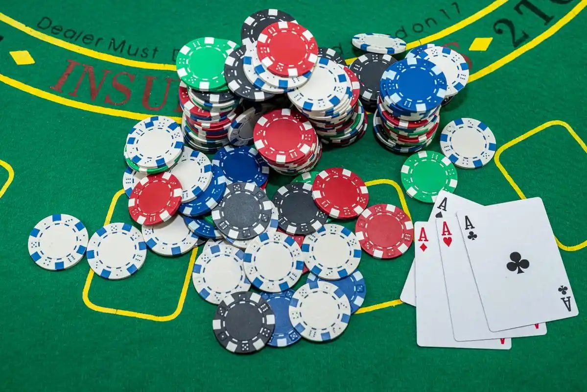 Evolution Gaming live-dealer table broadcast on grandbet188 platform with multi-camera feed